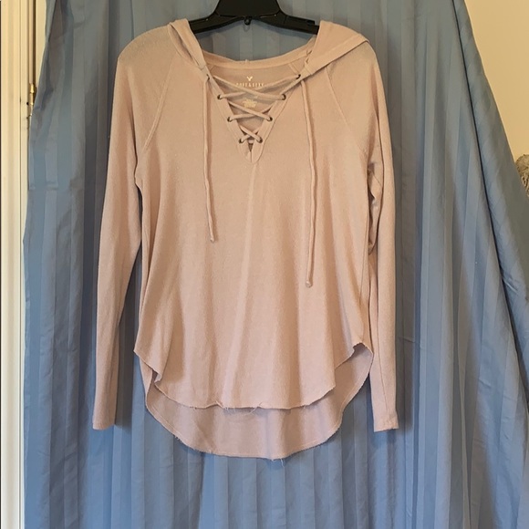 American Eagle Outfitters Tops - American eagle hi low long sleeve